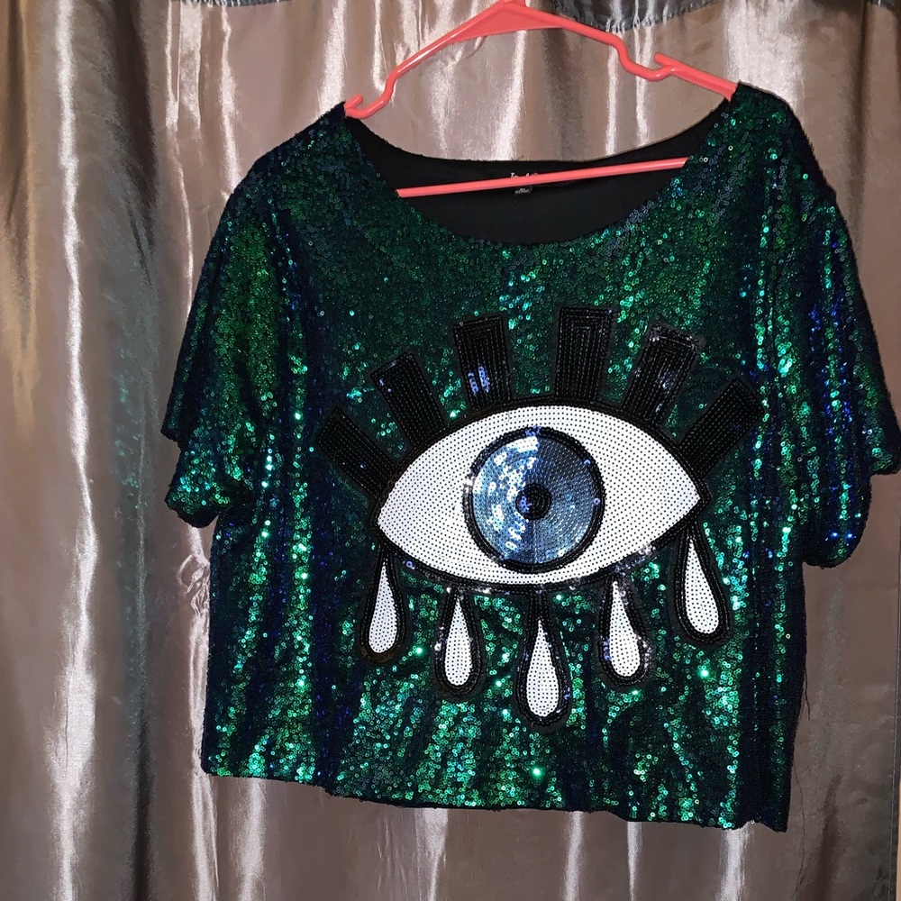 Sequin crop loose fit top